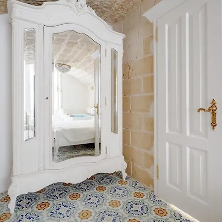 Casa Reale-romantic With Bath Tub In Old Town Monopoli