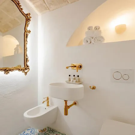 Casa Reale-romantic With Bath Tub In Old Town Διαμέρισμα